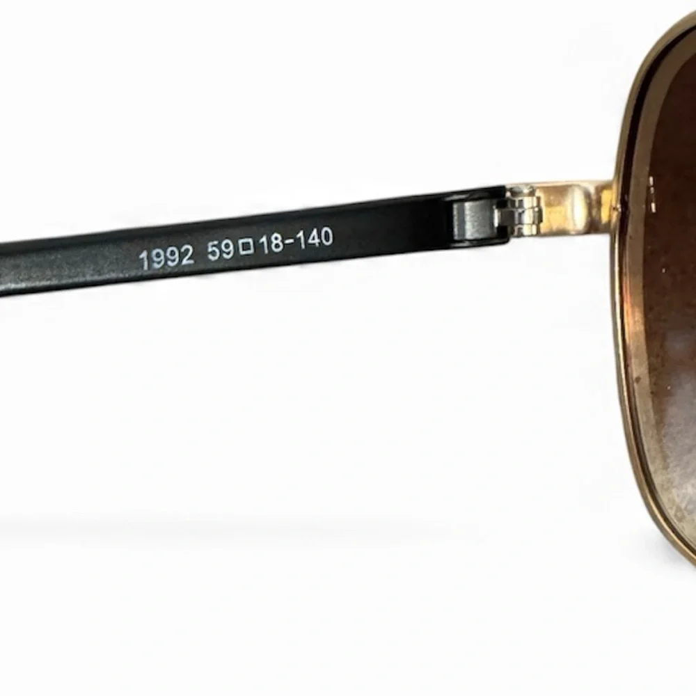 Vintage Gucci Made In Italy Aviator Gold And Black 90’s Sunglasses